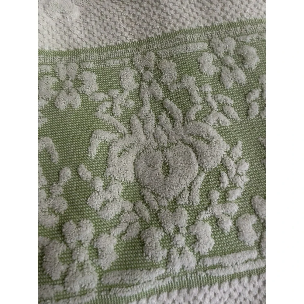 VTG MCM Bath Towel Sears Monticello Green Sculpted Flowers Flower Power